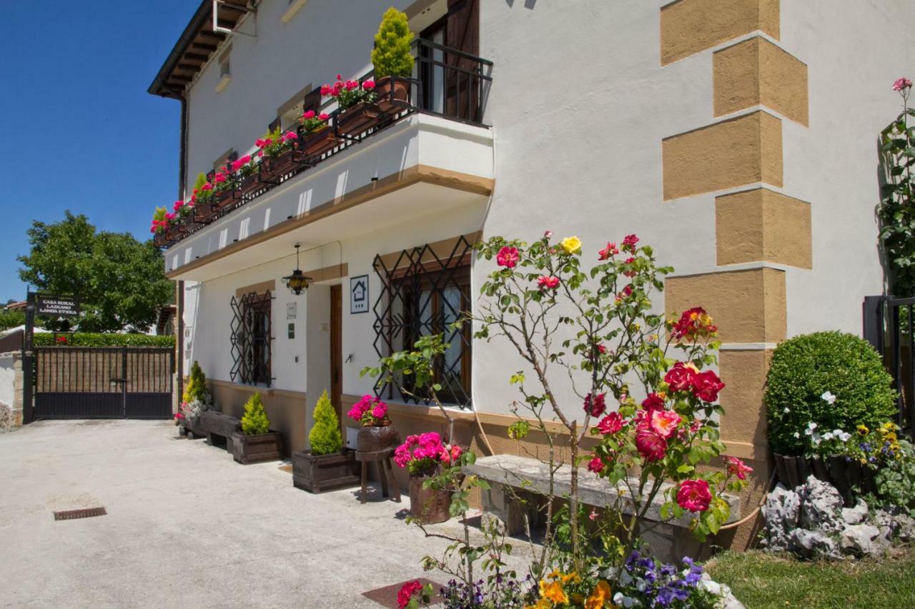 Casa Rural Lazkano en Sierra de Urbasa San Martín Exterior foto