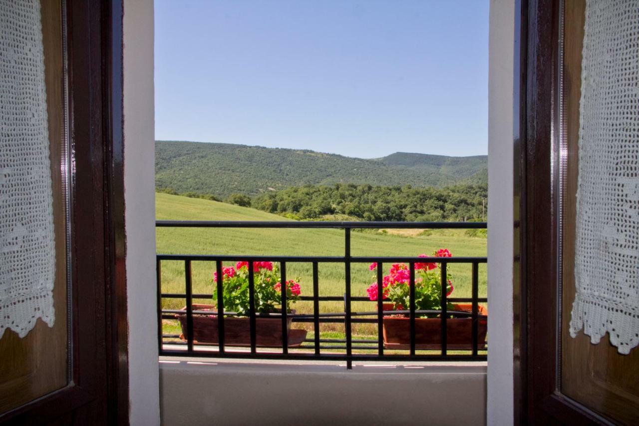 Casa Rural Lazkano en Sierra de Urbasa San Martín Exterior foto
